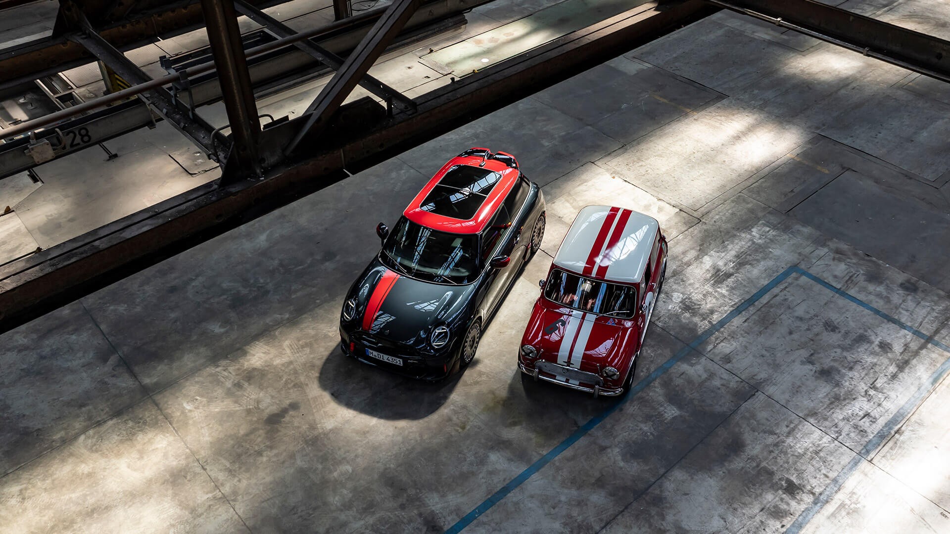 MINI John Cooper Works- Aile Fotoğrafı